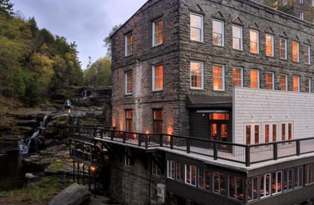 Ledges Hotel