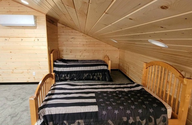 Legacy Lodge! Beautiful cabin!