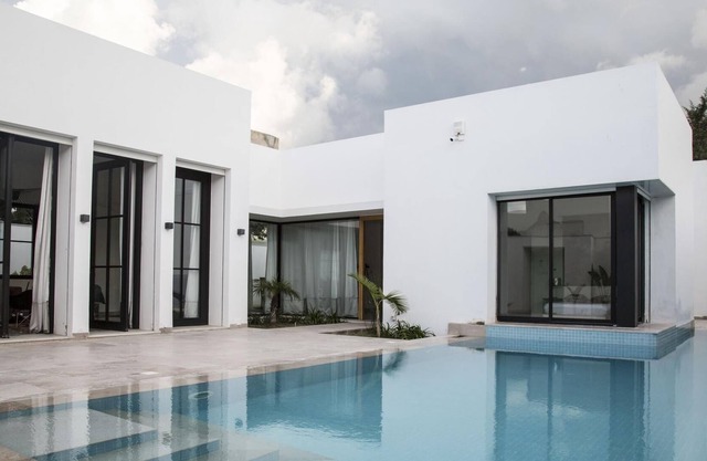 Selima Haddad Verrières Gammarth Villa Moderne Piscine 