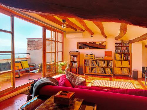 Les Voltes II - 3BD gem in hilltop wine village with amazing views