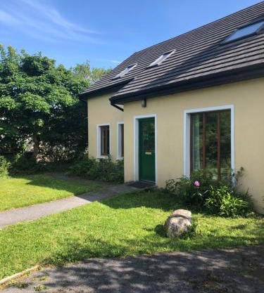 Letterfrack Farm Lodge house in Letterfrack village Connemara