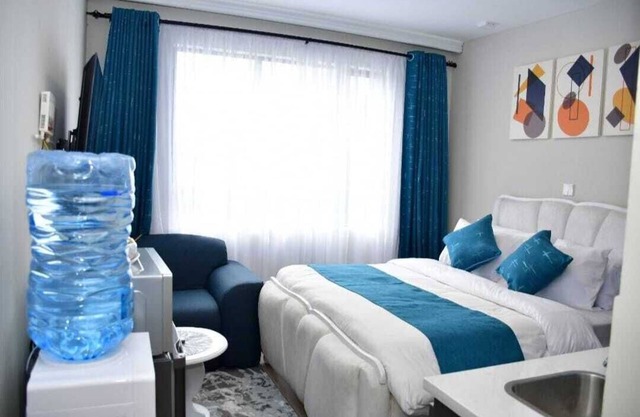 Lian Amazing studio with WiFi, AC, fitness room in wonderful Nairobi