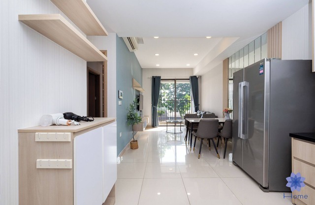 Lighting 2BRs Apt, 5minsfrom Airport, Free gym & Pool