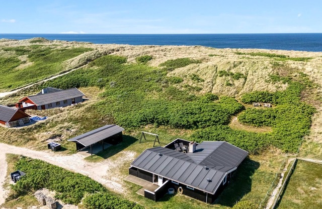 "Lill" - 50m from the sea by Interhome