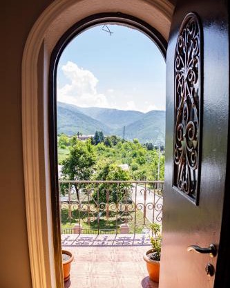 Lily's Guest House