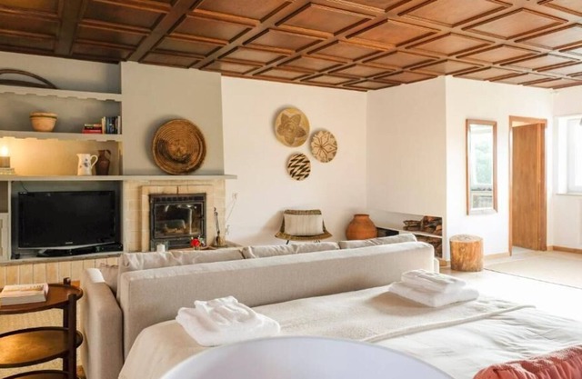 Lisbon Country Villa - Apartment with large double bed