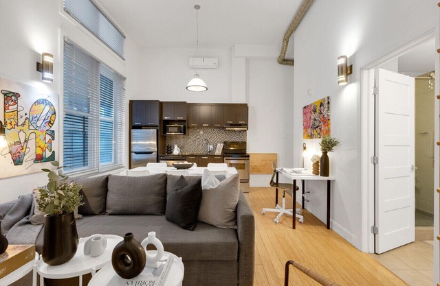LiV MTL Main-305 Spacious 2BR Suite + Mezzanine