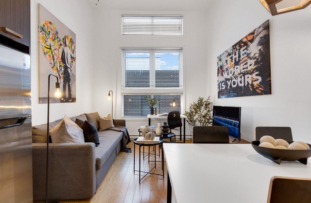 LiV MTL Main-306 Spacious 1BR Suite + Mezzanine