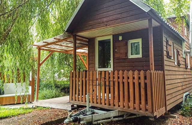 Live in this Tiny-House on the Rhine, near the fishing park Diersheim.