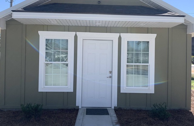 "Live Oak" Cottage Reidsville Georgia