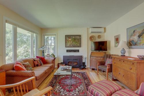 Color Cottage 