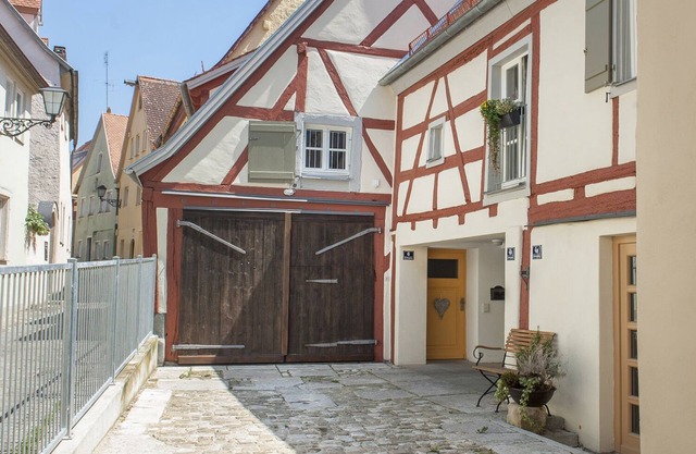 Living in a historical ambience in the center of Weißenburg for 4+2 persons