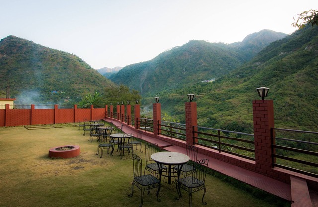 Livingstone Riverside Hills Resort 