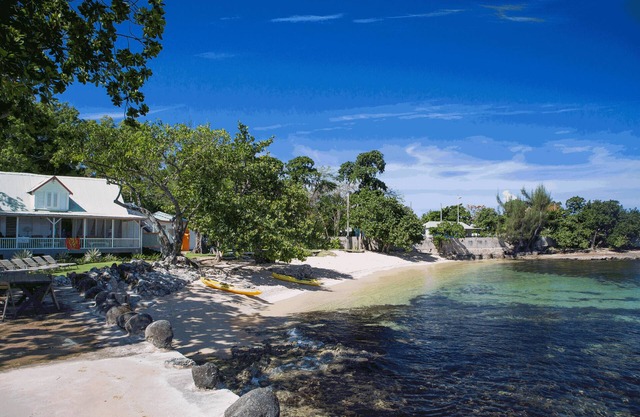 Llantrissant Beachcliff Villa