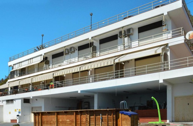 Locazione turistica Residenza la Scogliera (SLR230)