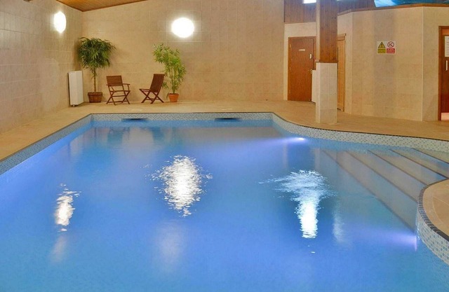Lodge in Bovey Tracey with Pool & Countryside
