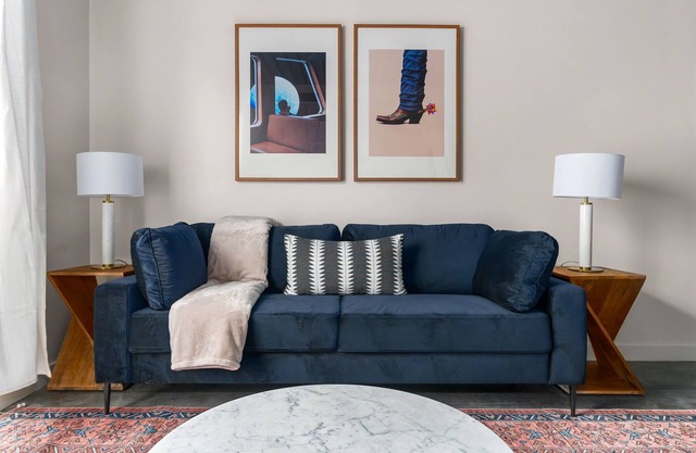 Lodgeur | Bright & serene 1BR loft | Midtown