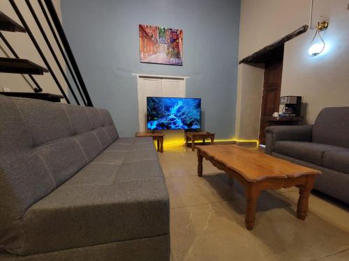 loft 2 blocks from the cathedral