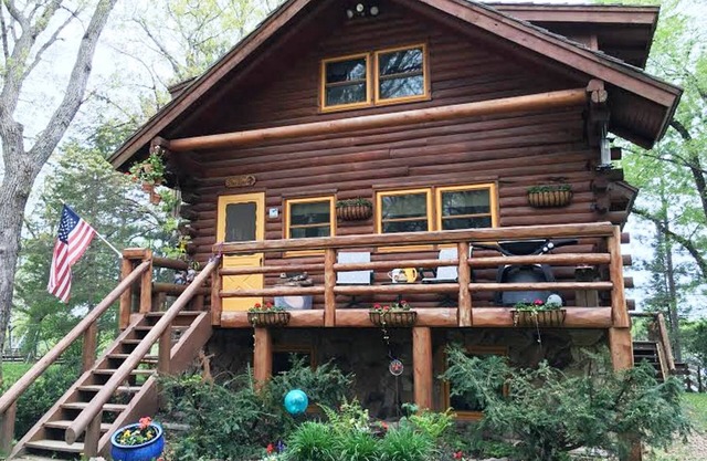 Log Cabin, Lake Retreat