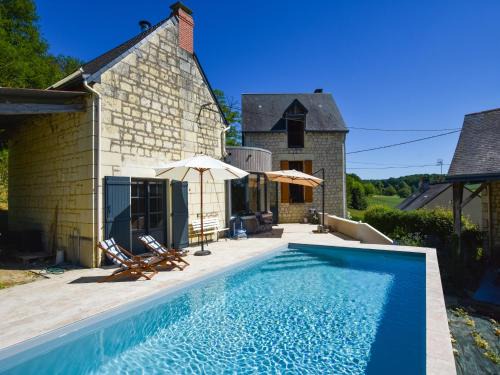 Loire Valley with pool