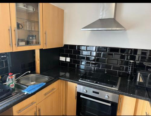 London House near Greenwich, Free Parking, Free WIFI