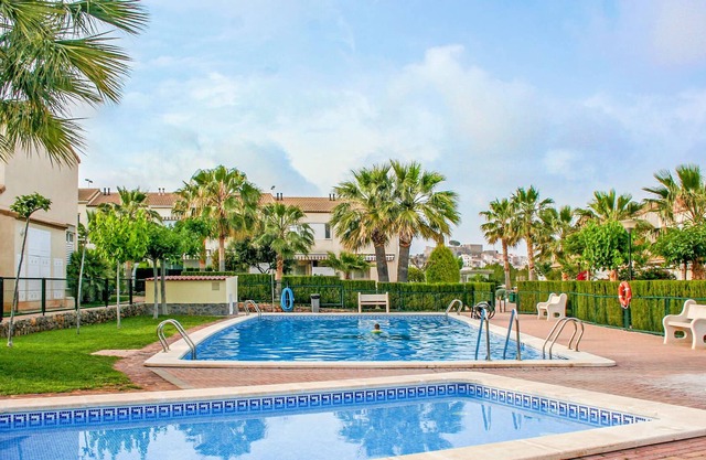 Look forward to a great vacation in this vacation home with a shared pool.