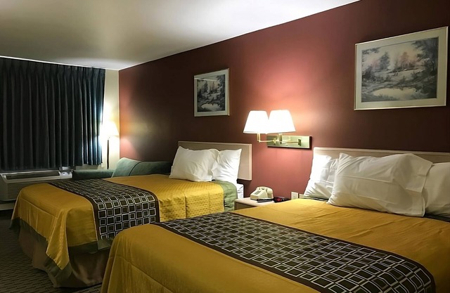 Look No Further! 4 Relaxing Units, Free Parking & Breakfast, Near Library Park