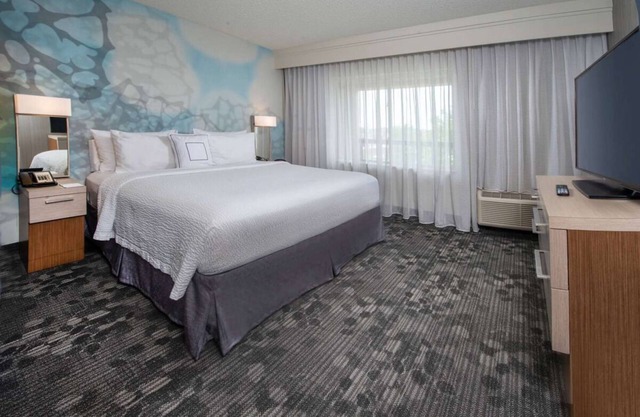 Look No Further! Spacious 1BR Suite, Pet-friendly Property!