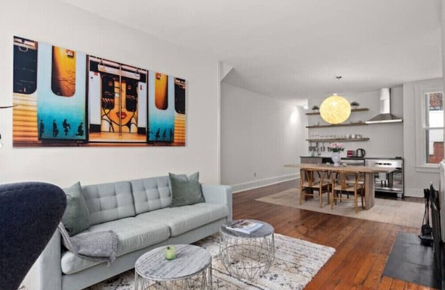 LOOK NO FURTHER - this is your home away from homen