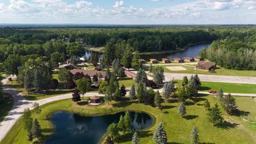Lost Arrow Resort