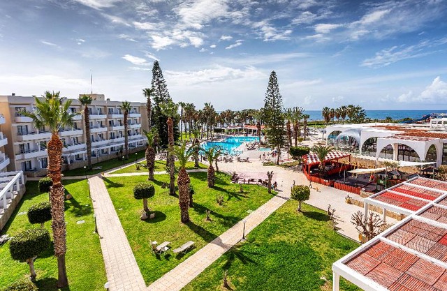 Louis Phaethon Beach