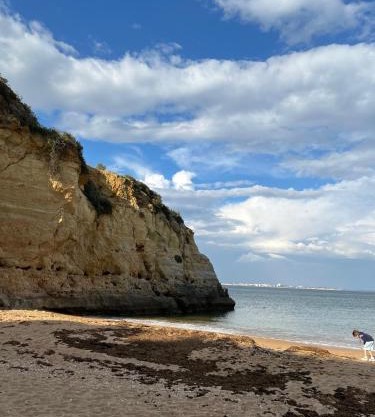 Lovely 2 Bedroom Home inside a Resort in Albufeira