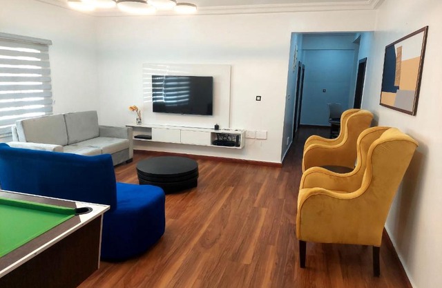 Lovely 2 bedroom serviced apartment with pool