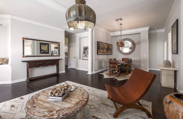Lovely 4 Bed 2 Bath with Private Backyard Pool!