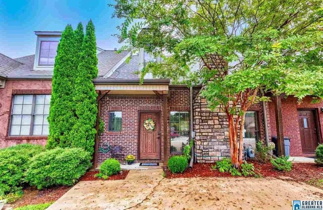 Lovely 4 bedroomTownhome - central to RTJ Golf and Hoover Met
