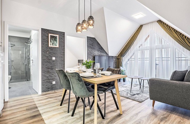 Lovely apartment for 5 guests with WIFI, TV and parking
