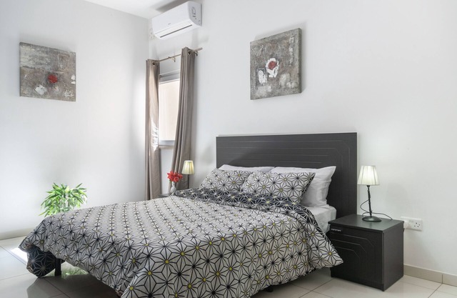 ☆ Lovely Apart. ♡ next to Bugibba Square ☆