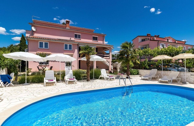 Lovely apartment for 3 guests with A/C, WIFI, pool, TV and terrace