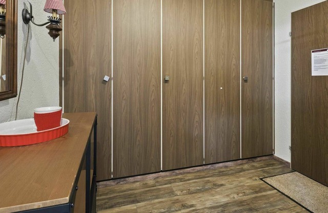 Lovely apartment for 4 guests with WIFI, TV, balcony and pets allowed