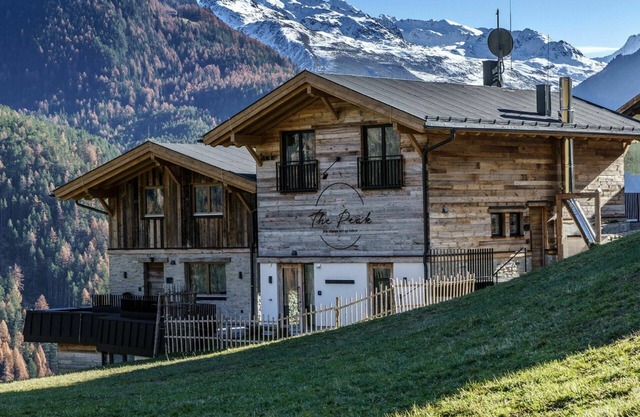 Lovely apartment for 4 people with WIFI, TV, balcony, pets allowed and parking