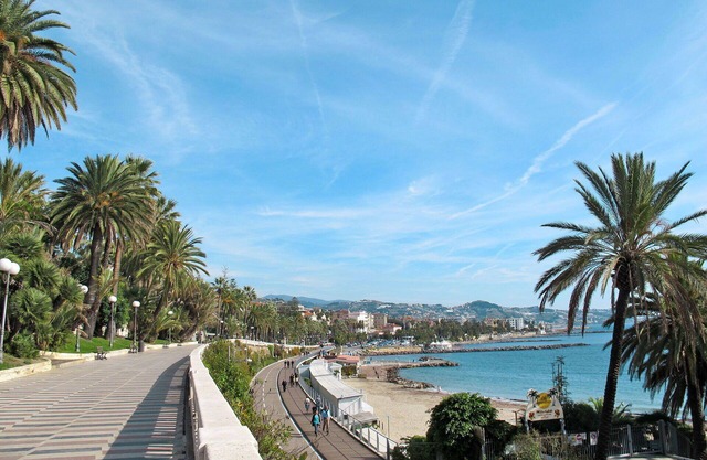 Lovely apartment for 6 guests with A/C, WIFI, TV, terrace and pets allowed