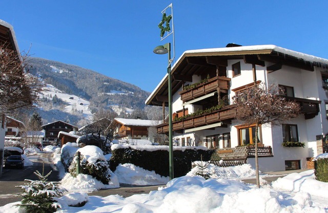 Lovely apartment for 5 guests with WIFI, TV, terrace and pets allowed