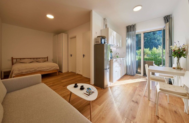 Lovely apartment for 4 guests with WIFI, TV and terrace