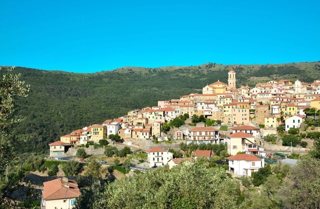 Lovely apartment in villa for 2 guests with WIFI