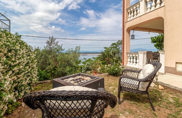 Lovely apartment in Dramalj
