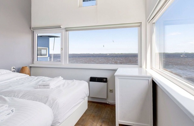 Lovely apartment in villa for 6 people with WIFI, TV, terrace and parking