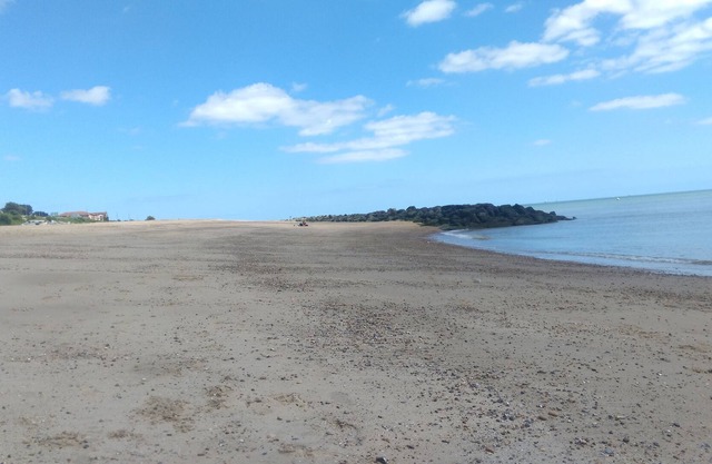 Lovely, cosy 1 bedroom flat situated on the seafront of Clacton on Sea