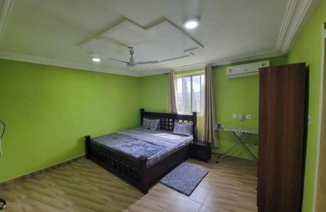 Lovely Exctv Apartment with Water Heater @Pokuasi
