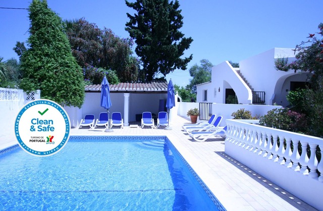 Lovely Four Bedroom Villa With Large Private Gated Pool - Free Wifi and Aircon