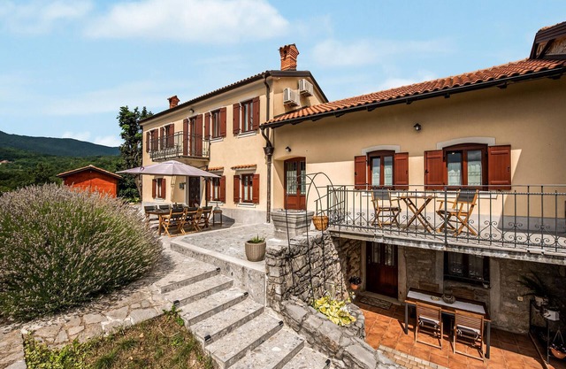 Lovely home in Jusici